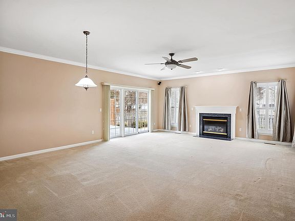 5th image of 358 Mainsail Dr
