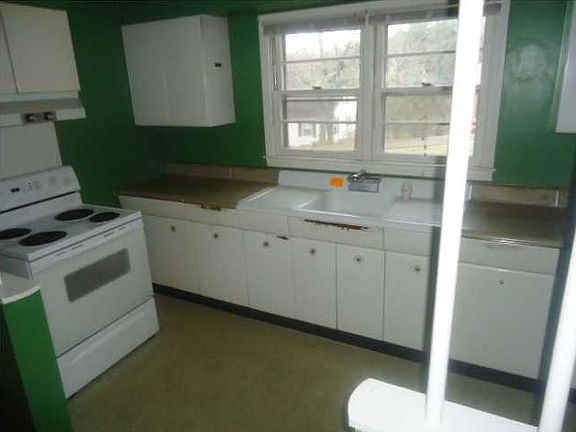 5th image of 816 Asterwood St