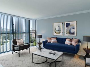 2091 Hurontario St #1005, Mississauga, ON L5A4E6