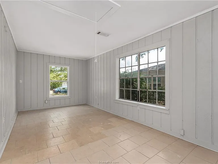 401 Dunn St — Photo 5