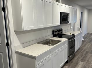 27 Overlook St #1, West Haven, CT 06516