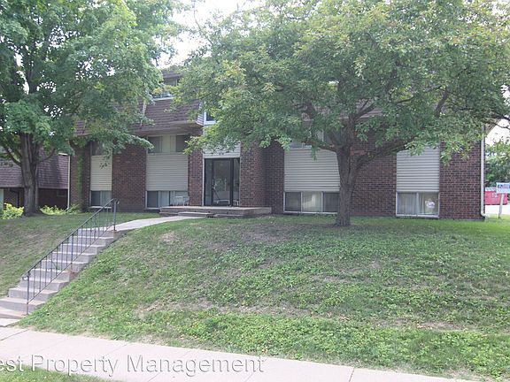 3rd image of 914 20th Avenue Pl #8895513