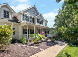 118 Crescent Bluff Dr, Eureka, MO 63025