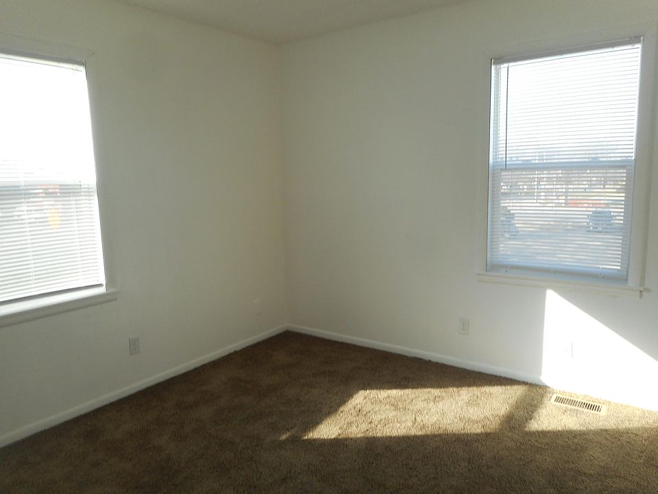 1st room