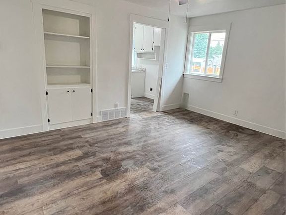 2nd image of 280 W 18th St