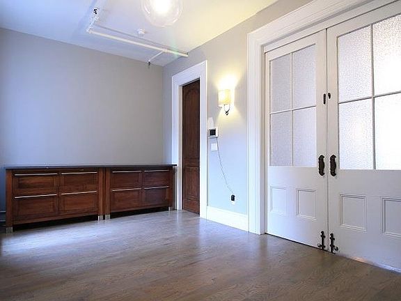 5th image of 168 Putnam Ave APT 1