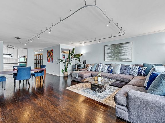 4th image of 1440 N Lake Shore Dr APT 12E
