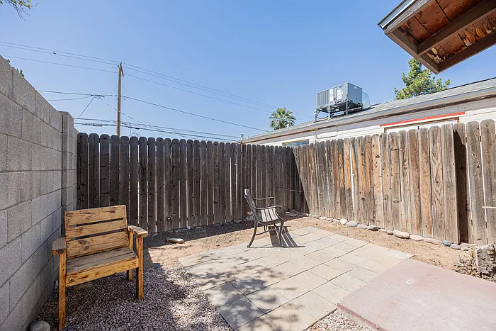 2449 E Fairmount Ave #1 — Photo 22