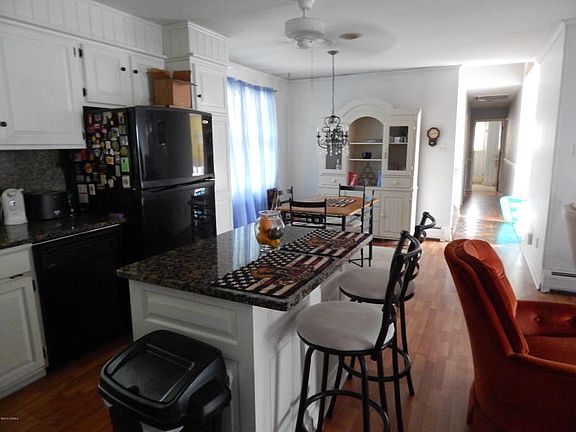 Kitchen to dining