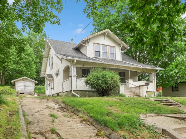 606 N 5th St, Guthrie Center, IA 50115