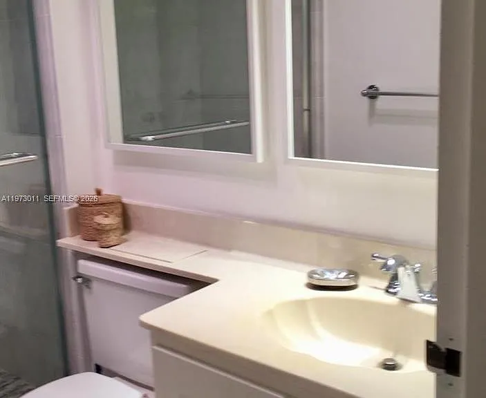 100 Bayview Dr #516 — Photo 30