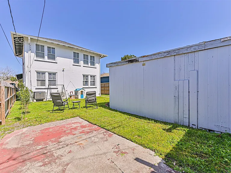 3519 Avenue R 1/2 — Photo 39