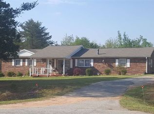 12425 Highway 11, Campobello, SC 29322