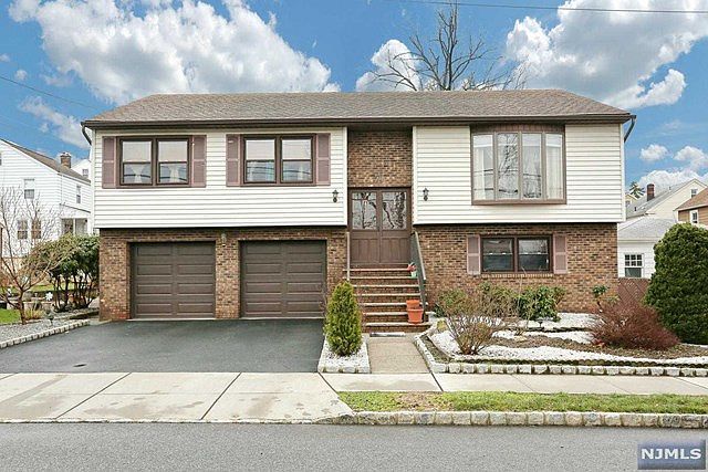 1st image of 71 Continental Ave