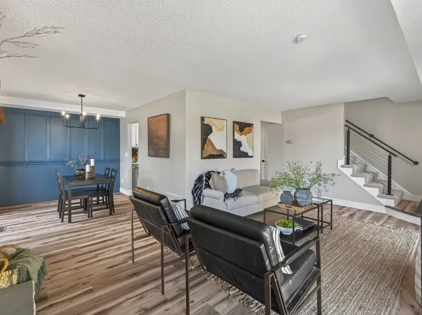 2104 Tamarin Trl, Golden Valley, MN 55427