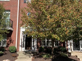 8221 Dan Allen Dr, Fishers, IN