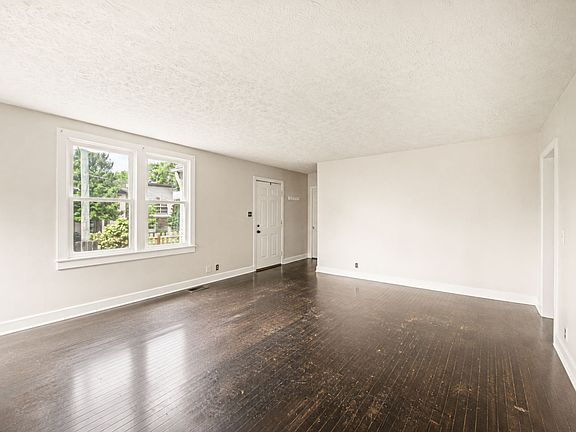 5th image of 1604 10th Ave N