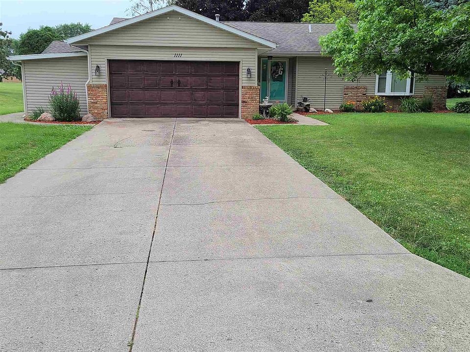 1st image of 1111 N Balsam Dr