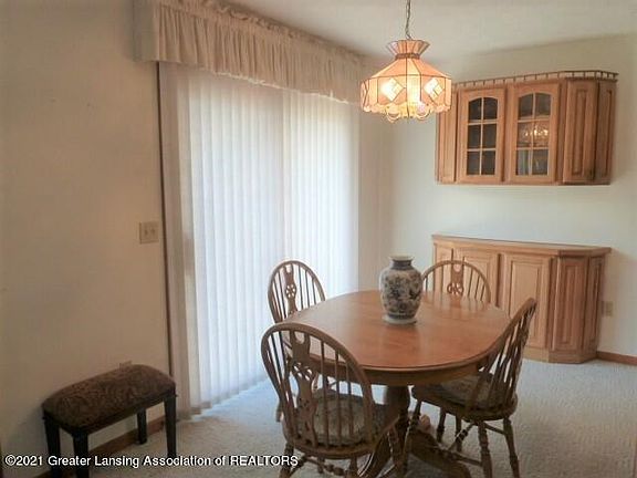 3rd image of 229 Bonnie Brook Dr