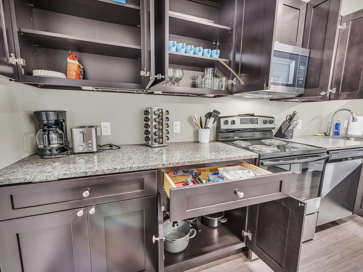 Lofts at Tiffany Springs — Photo 4