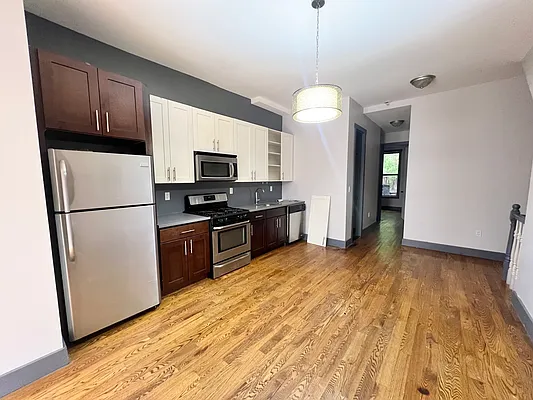 Rented by Pear NYC LLC | media 5