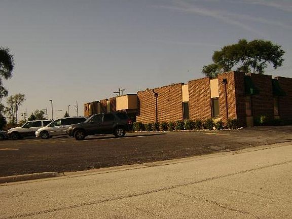 3rd image of 15601 Cicero Ave Ste 101