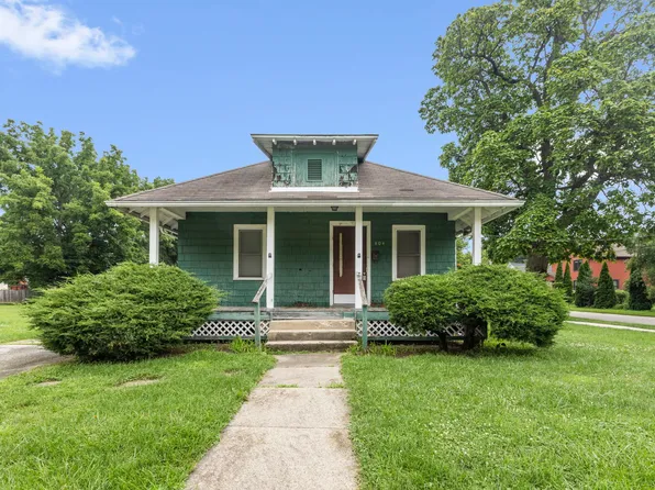 604 N Prairie St, Batavia, IL 60510