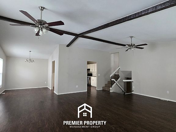 3rd image of 30 Marianne Dr