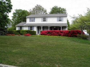 9 Heritage Pl S, Nesconset, NY 11767