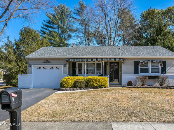 2 Sheepshead Drive, Toms River, NJ 08757