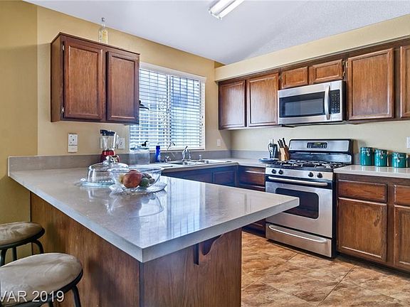 3rd image of 1344 Nye St