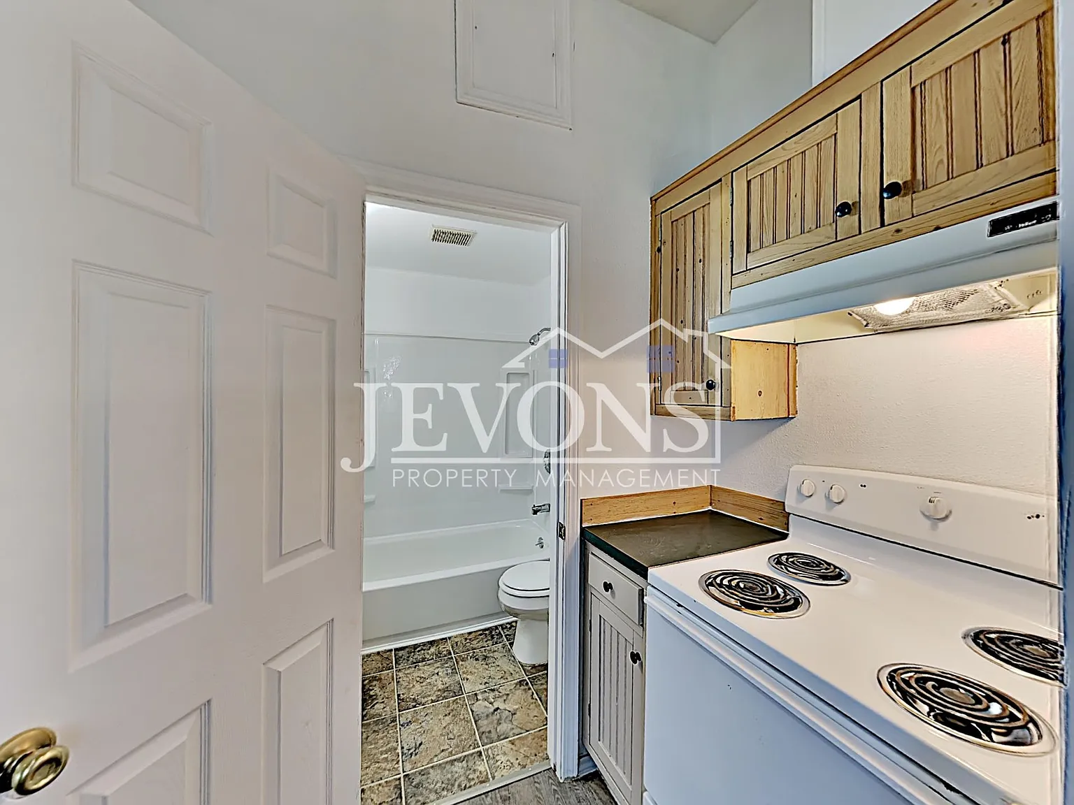 215 N Chestnut St Toppenish, WA 98948 — Photo 4