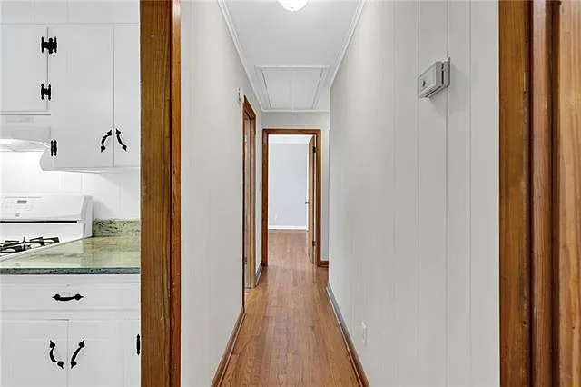 619 W 25th Ave — Photo 14