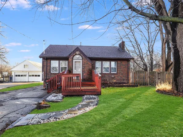 4315 SW 5th St, Des Moines, IA 50315