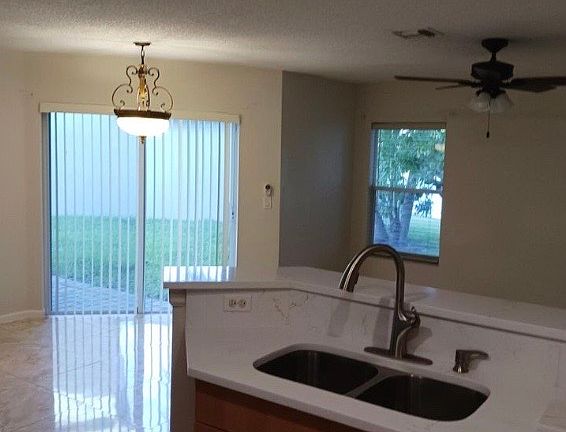3rd image of 738 Perdido Heights Dr