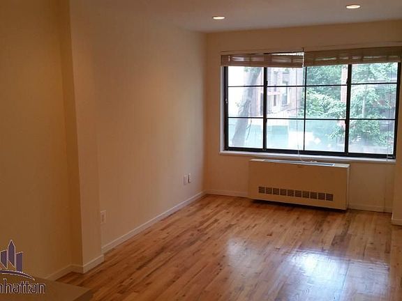 4th image of 238 E 77th St APT 2B