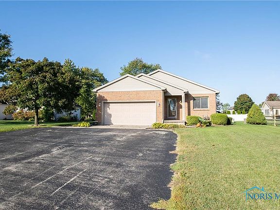 2nd image of 102 Dogwood Dr