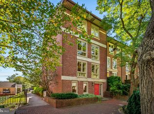 15 W Barre St, Baltimore, MD 21201