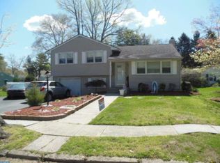 37 Devon Rd, Mount Holly, NJ 08060