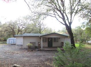 2570 Hamilton Ln, Grants Pass, OR 97527