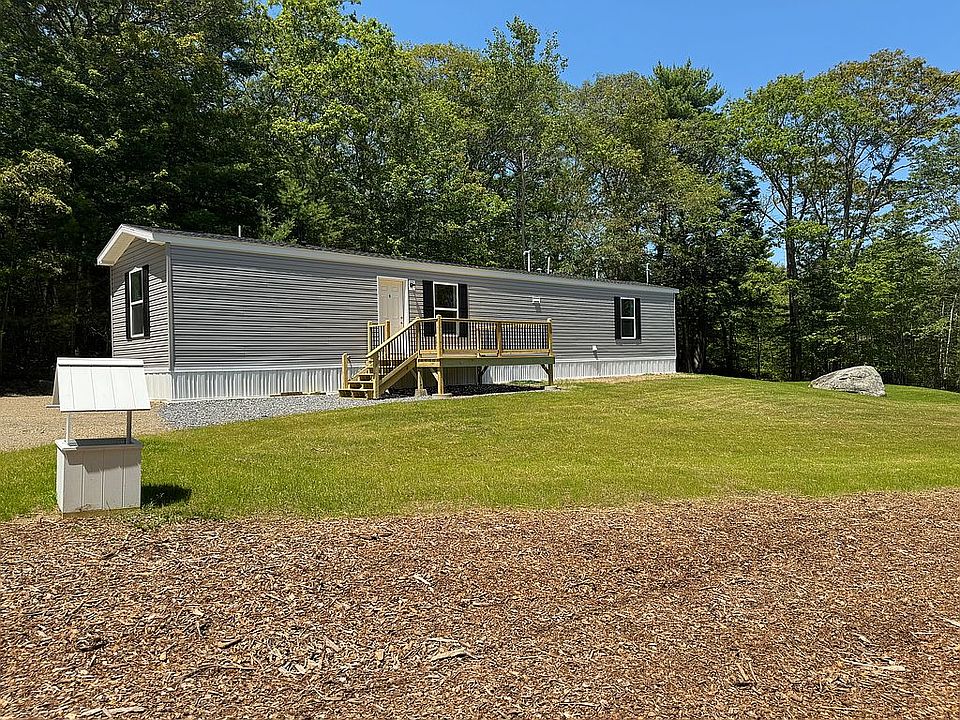 1st image of 17 Bay Woods Rd