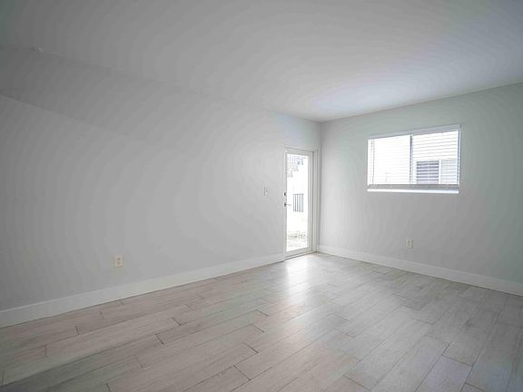 5th image of 465 NE 59th St Unit 11-465-11