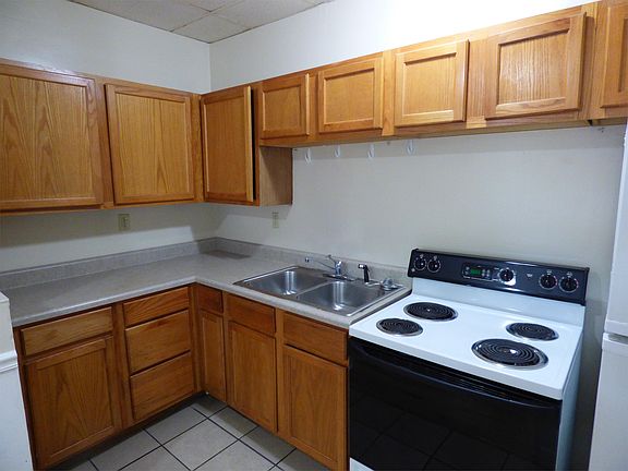 3rd image of 1436 S Broadway St APT 1