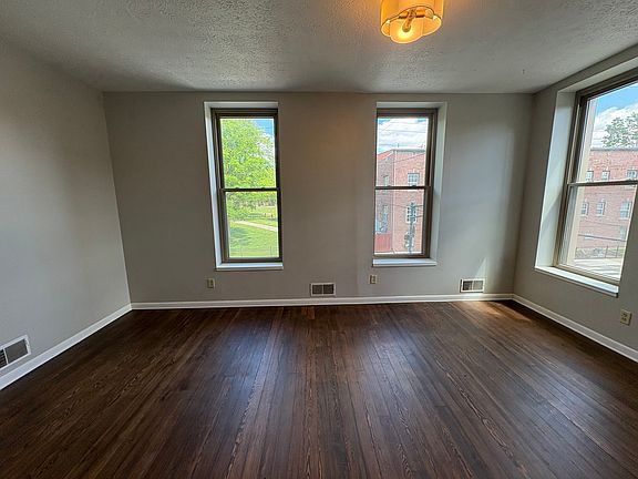 5th image of 1641 E Michigan St #A