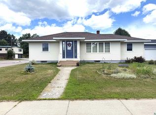 1505 E Harvey St, Ely, MN 55731