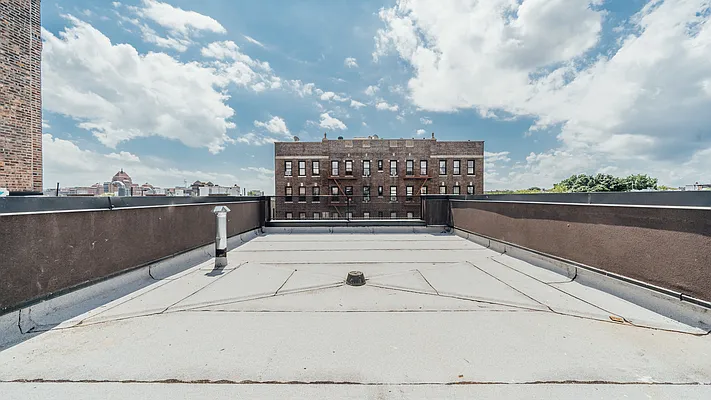 Rented by Nooklyn NYC LLC | media 46