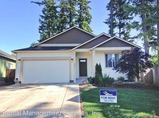 2033 NW Bella Vista Dr, Gresham, OR 97030