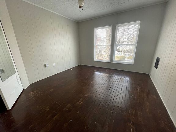 2nd image of 1942 Duker Ave #2