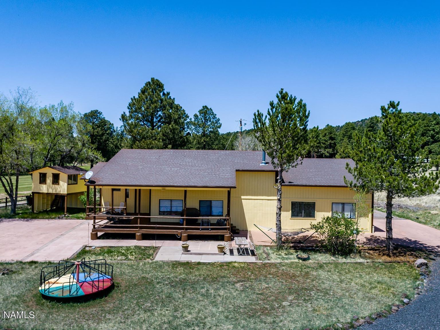 2750 Country Club Rd