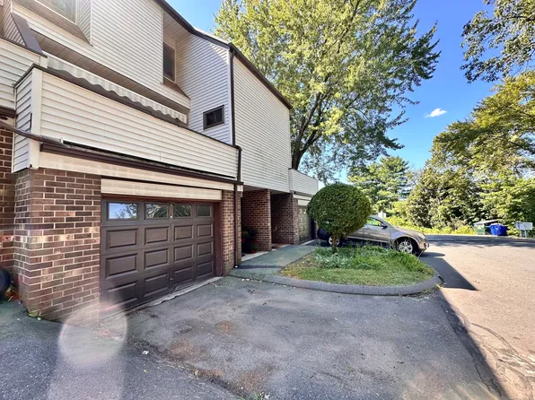 285 Queen Street #4B, Southington, CT 06489